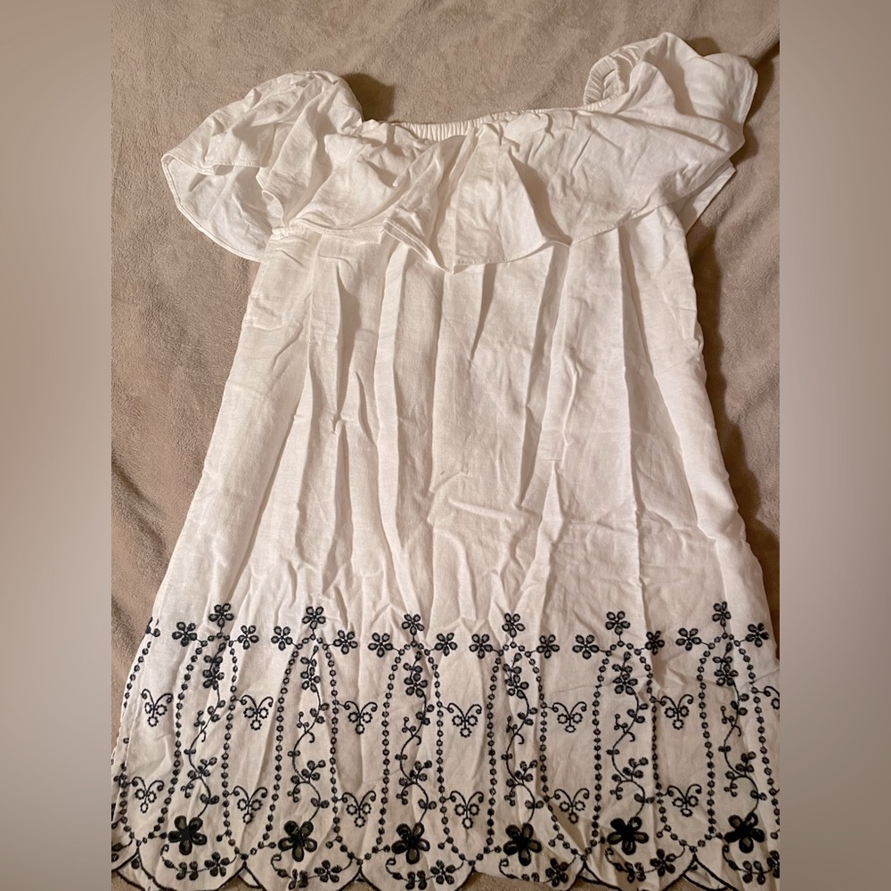 Off the shoulder ruffle top dress